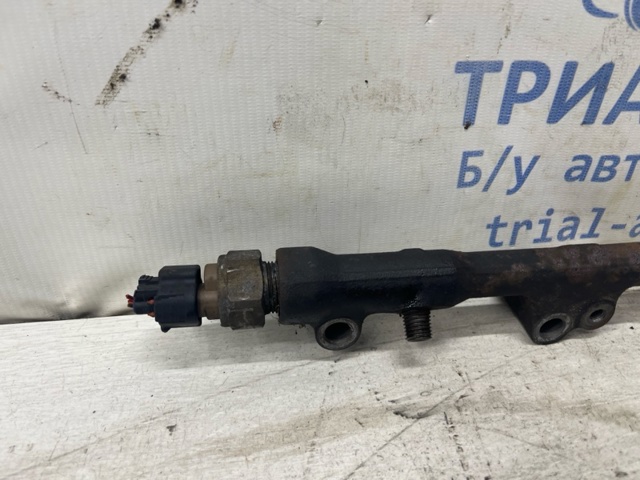 Паливна рампа 2381030060 TOYOTA