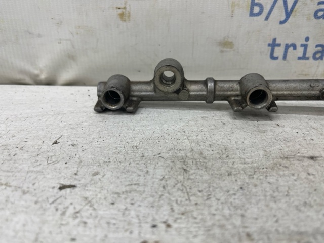 Розподільник палива 2381428030 TOYOTA