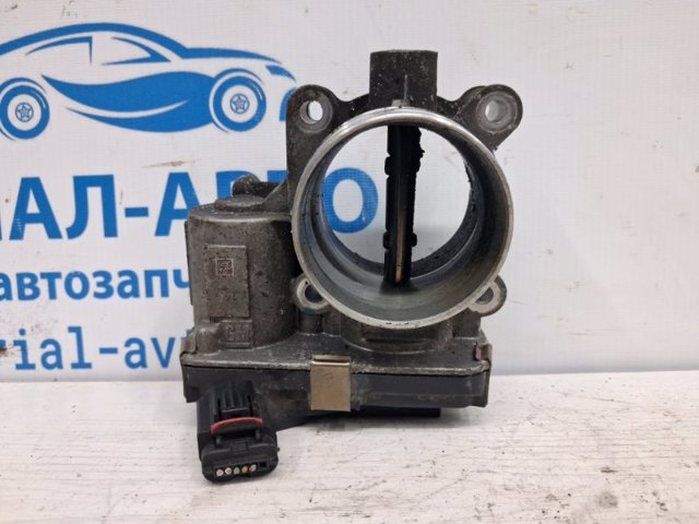 Дросільна заслінка в зборі 25183238 GM