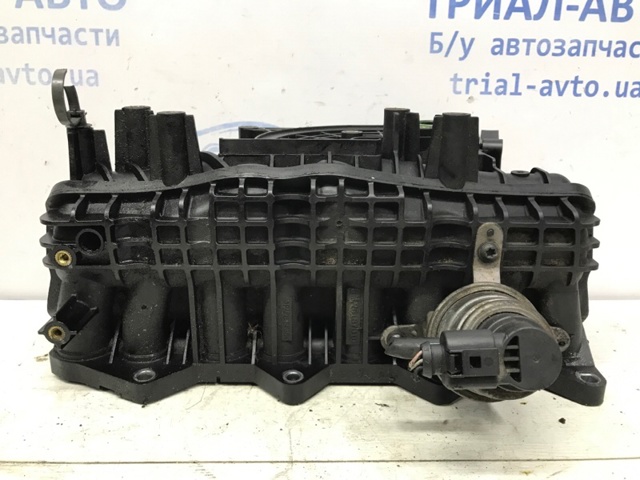 Колектор впускний 25183483 GM