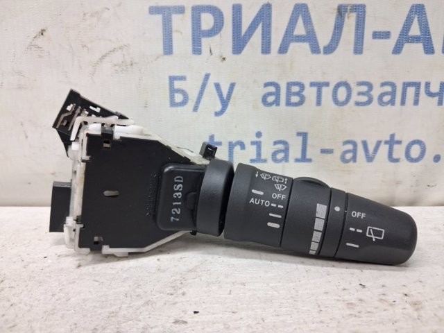 Перемикач підрульовий, правий 25260EM10E NISSAN