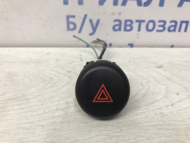 Кнопка включення аварійної сигналізації 252901KA0A NISSAN