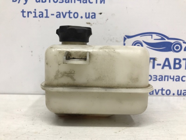 Водяний бачок системи охолодження Хендай Туксон 2