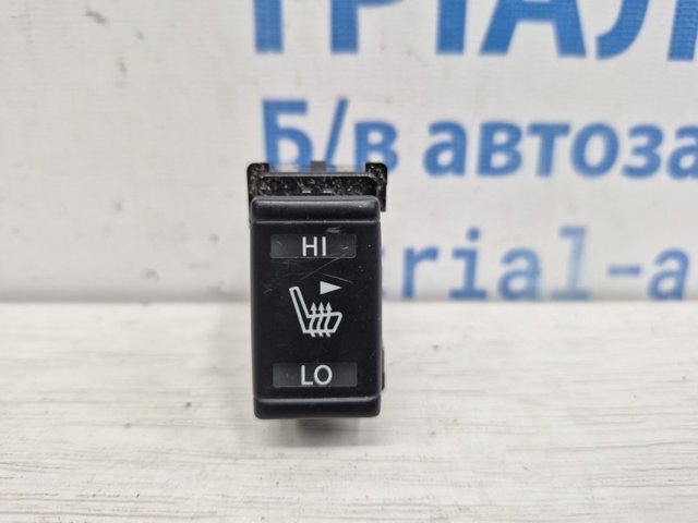Кнопка вкл.обогрева сидіння 255003TA0A NISSAN