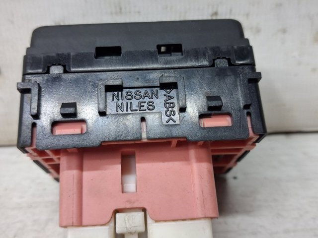 Блок керування дзеркалами заднього виду, на торпедо 25570CR900 NISSAN