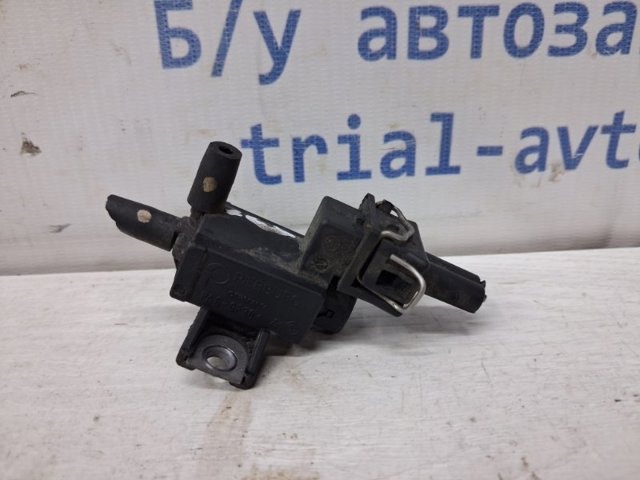 Клапан соленоїд регулювання заслонки EGR 258600R010 TOYOTA