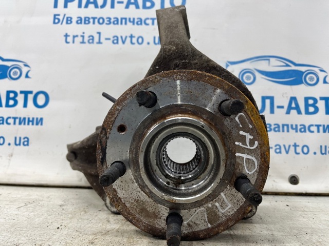 Кулак поворотний передній лівий 25944109 GM
