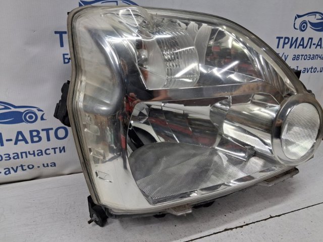 Фара передня права 26010JG40A NISSAN