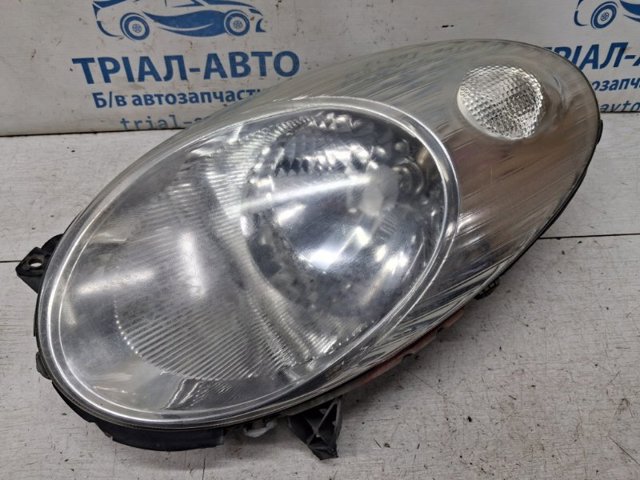 Фара ліва 26060BC500 NISSAN