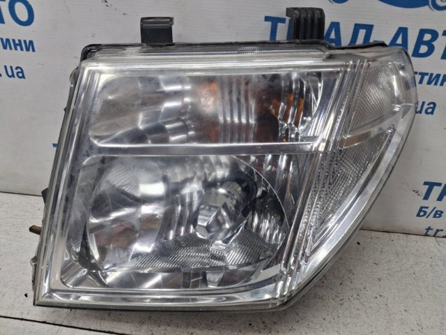 Фара ліва 26060EB380 NISSAN