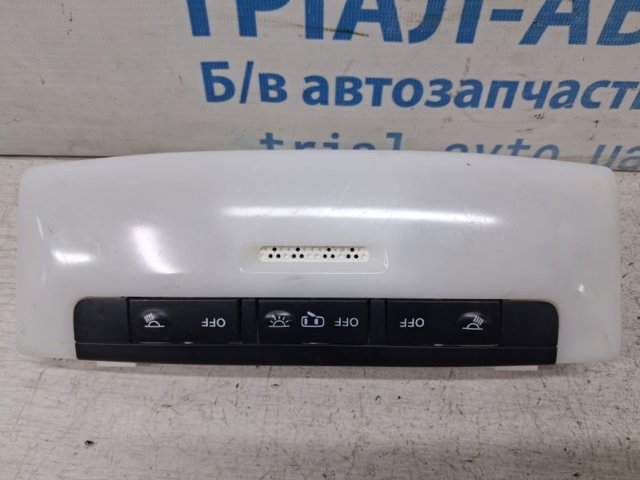 Плафон освітлення кабіни 264305TA0A NISSAN