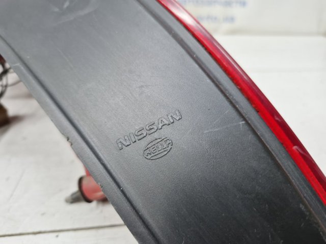 Задні ліхтарі 26550EM00A NISSAN