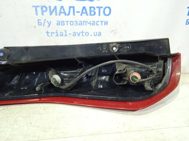 Ліхтар задній правий 26550JG00A NISSAN