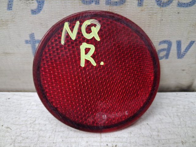 Правий відбивач бампера 26560BR00A NISSAN