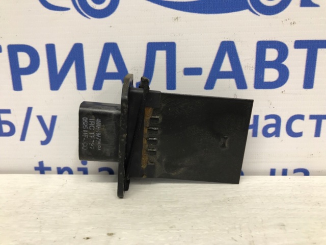 Регулятор оборотів пічки 271505Z000 NISSAN