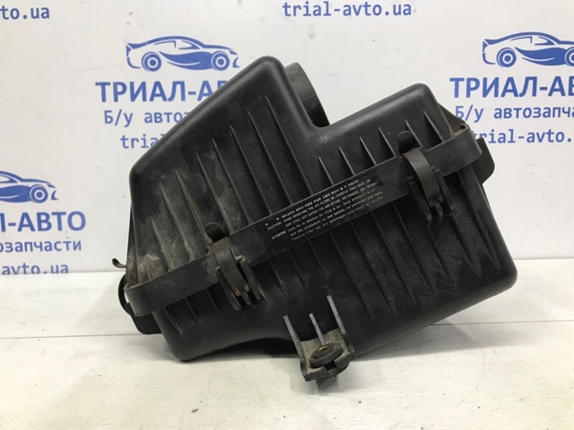 Корпус повітряного фільтра 281103E200 HYUNDAI