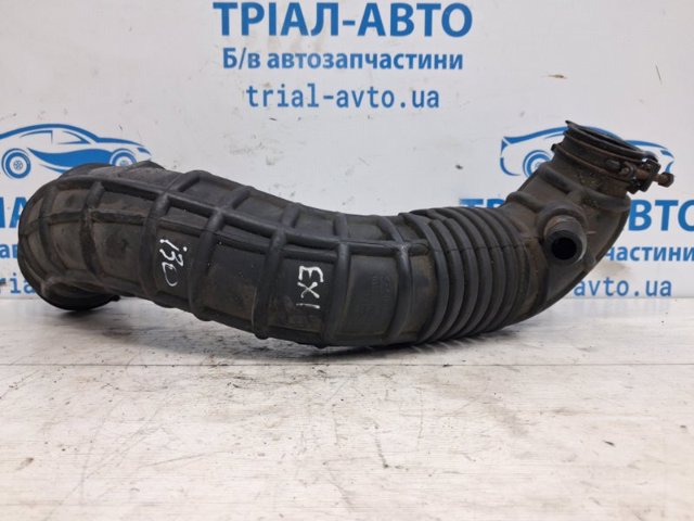 Патрубок повітряний, вихід повітряного фільтра 281381R200 HYUNDAI