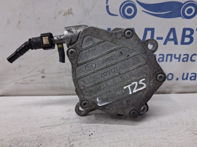 Насос вакуумний 293000R010 TOYOTA