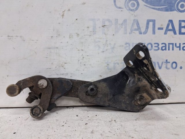 Ролик дверей бічних/зсувних, правий центральний задній 2K0843336A VAG