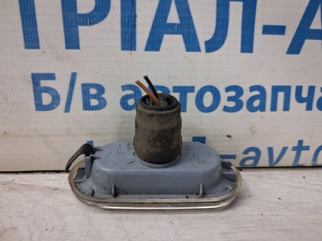 Поворітель повороту на крилі 2K0949117B VAG