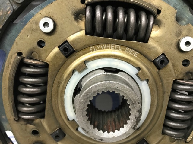 Диск зчеплення ведений 30100ED800 NISSAN