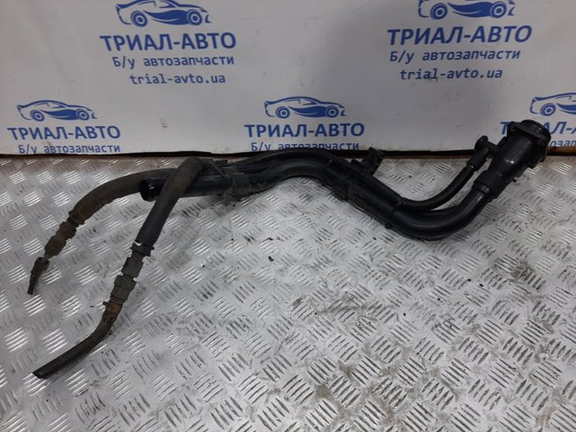 Шланг заливної горловини, паливного бака 310302Y000 HYUNDAI