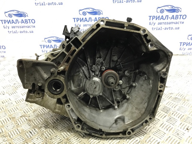 Ручна коробка передач 320104EA0B NISSAN