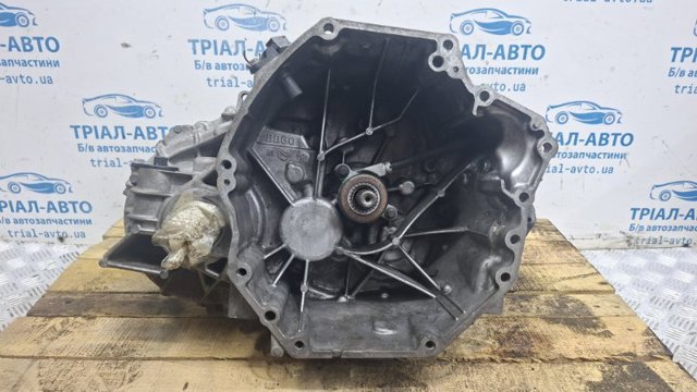 Ручна коробка передач 32010BB60D NISSAN
