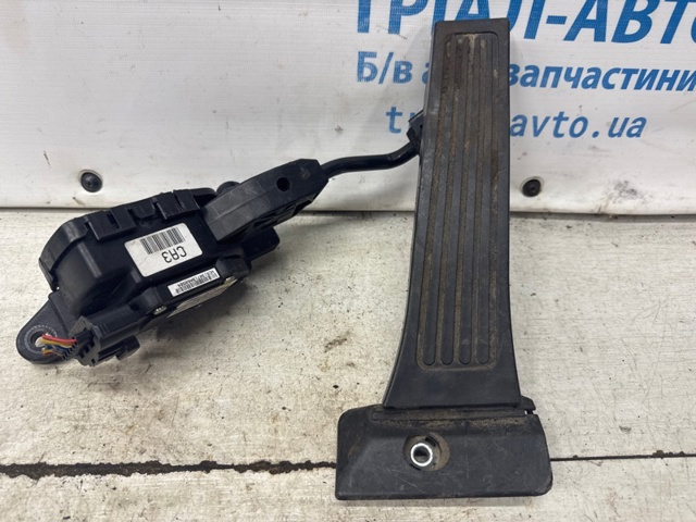 Педаль акселератора 327002S900 HYUNDAI