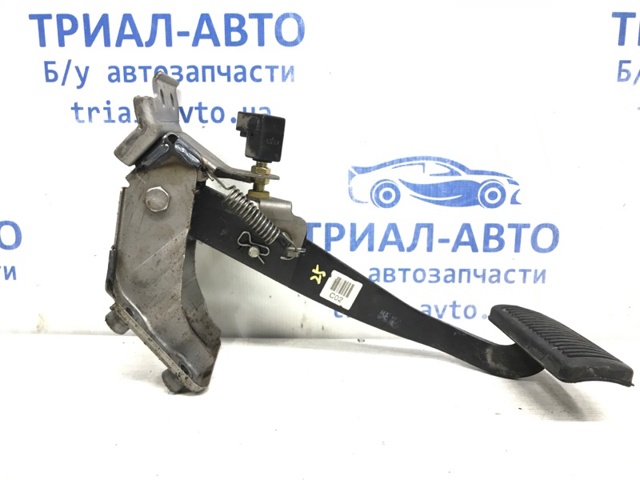 Педаль гальма 328102B120 HYUNDAI