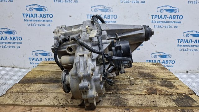 Роздавальна коробка 33100EA301 NISSAN
