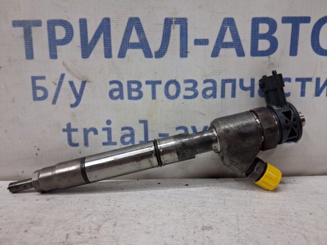 Форсунка інжектора 338002A610 HYUNDAI