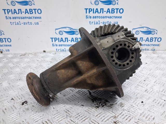 Редуктор середнього моста (головна передача) 3501A106 MITSUBISHI