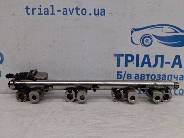 Паливна рампа 353402G700 HYUNDAI