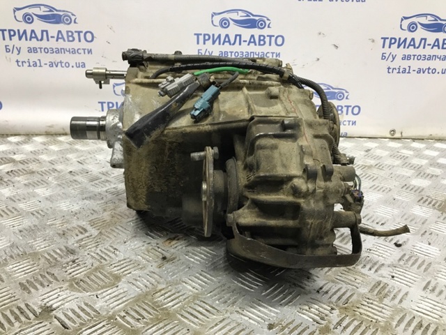 Коробка роздавальна 361006D190 TOYOTA