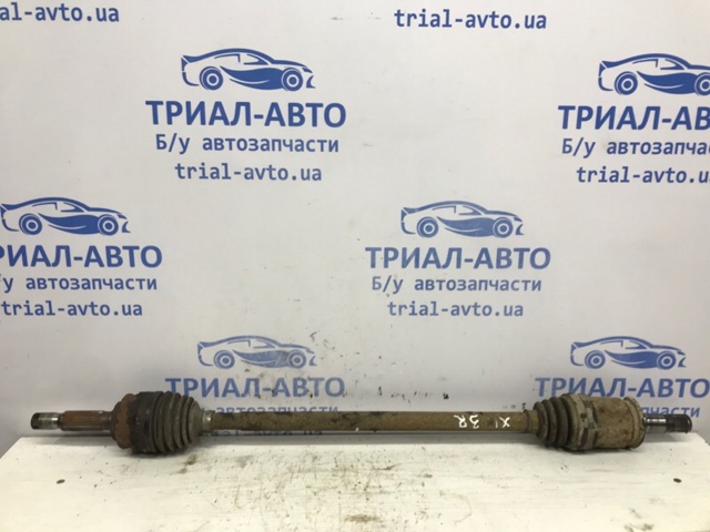 Піввісь задня, права 3715A008 MITSUBISHI
