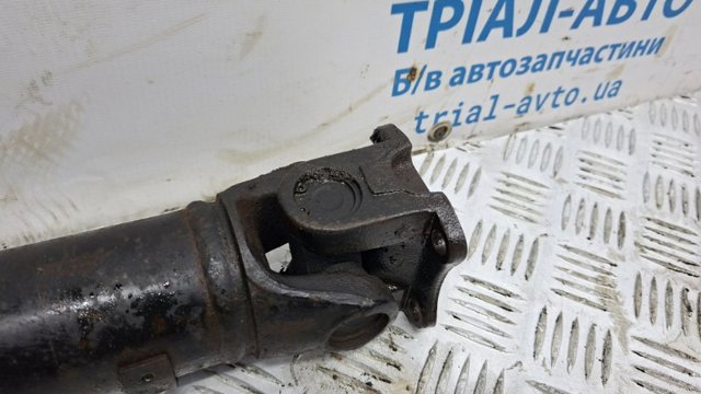 Вал карданний, передній 37200EB300 NISSAN