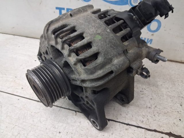 Авто генератор 373002A500 HYUNDAI