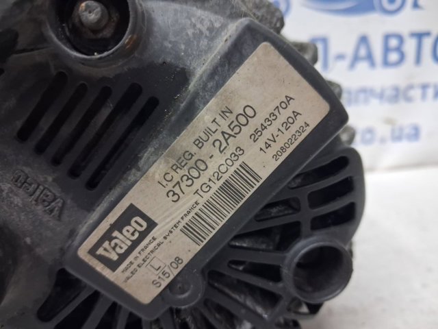 Авто генератор 373002A500 HYUNDAI