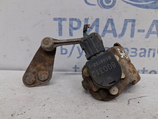 Регулятор положення кузова передньої підвіски 3864065J00 SUZUKI