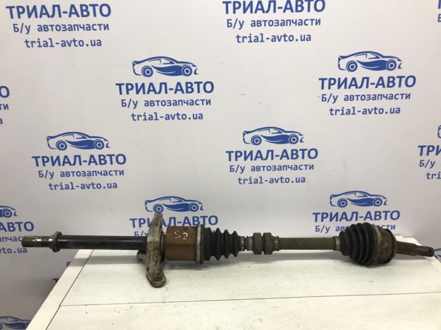 Привід передній правий 391004EA0A NISSAN