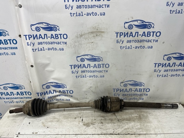 Привід передній правий 391005928R RENAULT