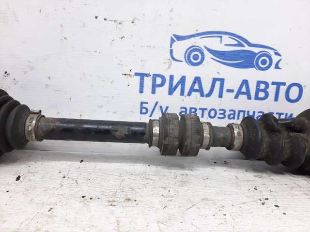 Піввісь передня ліва 391011KD0A NISSAN