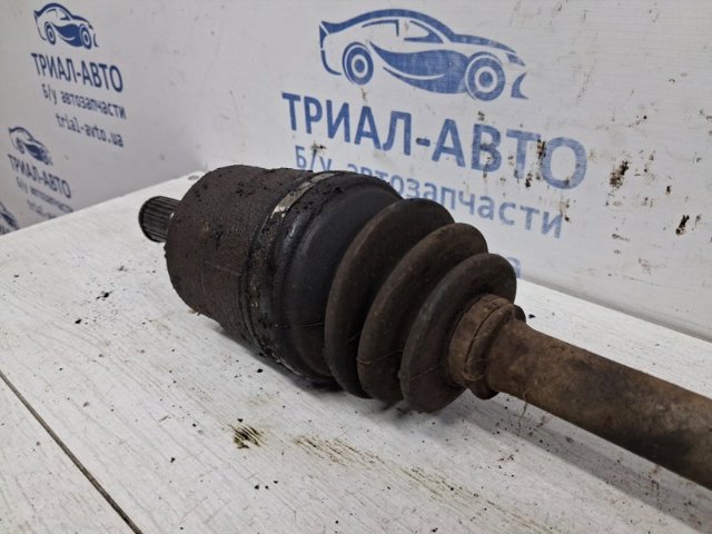 Привід лівий 391017275R RENAULT