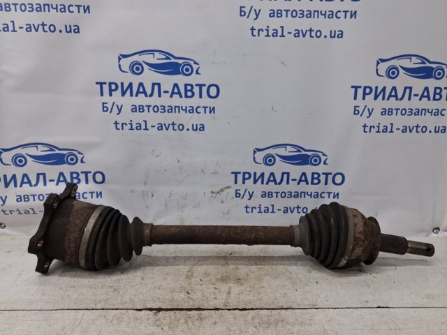 Напіввісь задня 39600EB310 NISSAN