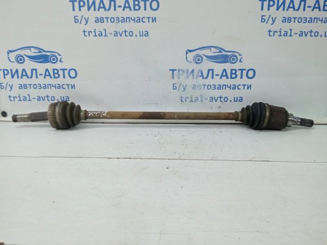 Приводи задніх коліс 39600JD60A NISSAN