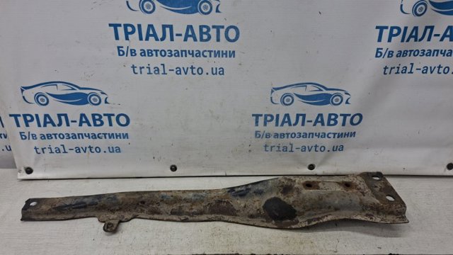 Підрамник двигуна 4000A094 MITSUBISHI