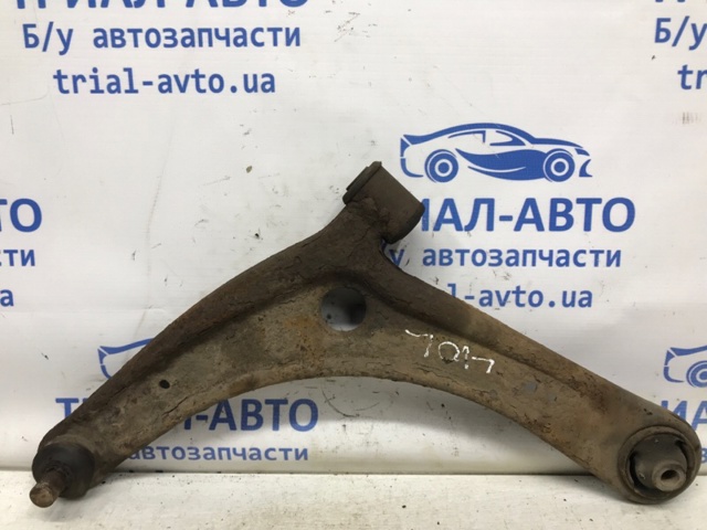 Важіль передній лівий 4013A217 MITSUBISHI