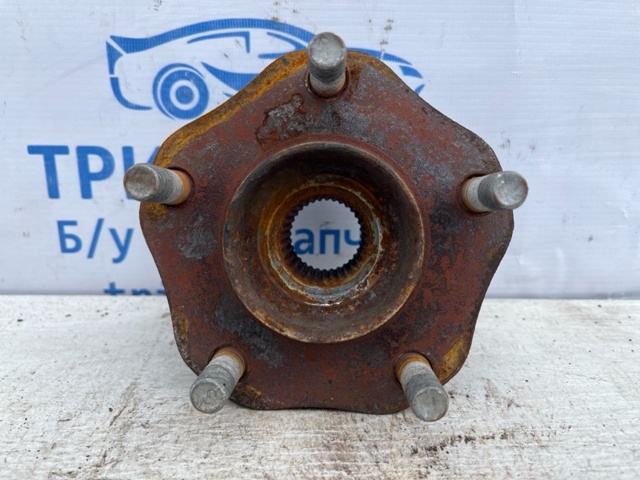Маточина колеса передня 402023JA0A NISSAN