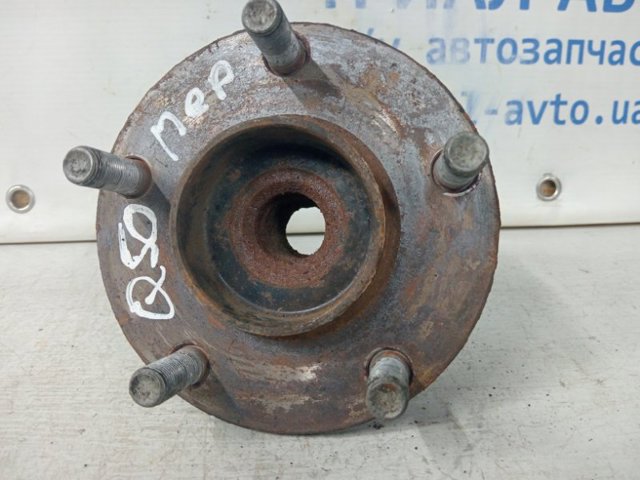 Маточина (передня) 402024GA0A NISSAN